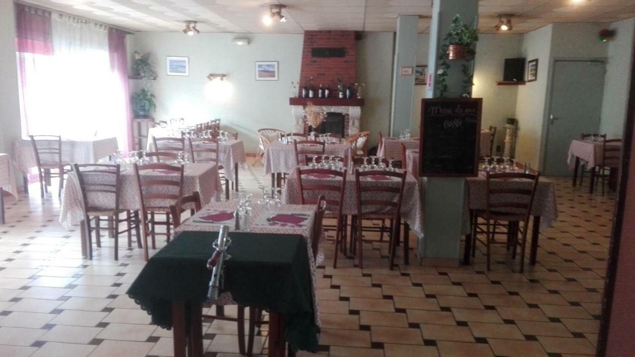 Hotel Le Barry à Villefranche-dʼAlbigeois Extérieur photo